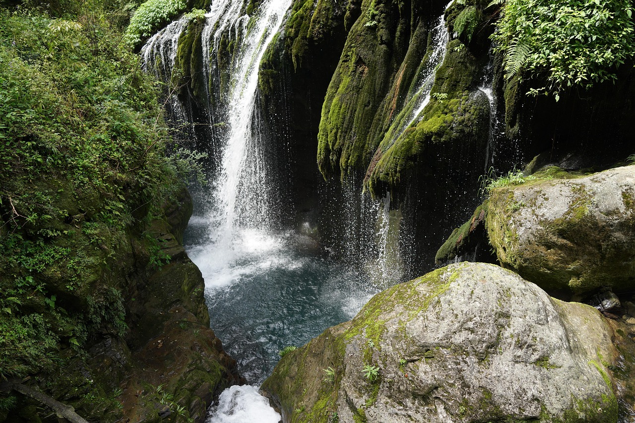 石江路旁，時(shí)光流轉(zhuǎn)，歲月靜好